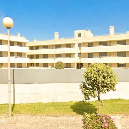 Beach Front Apartment - With Swimming Pool, Barbecue And Tennis Court! Viana do Castelo Exterior photo
