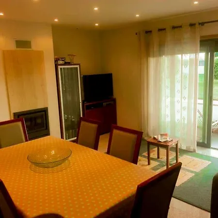 Beach Front Apartment - With Swimming Pool, Barbecue And Tennis Court! Viana do Castelo Exterior photo